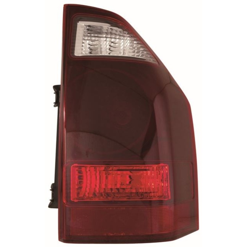 Mitsubishi Shogun/Pajero 5 Door Estate 2003-2006 Rear Lamp Driver Side R